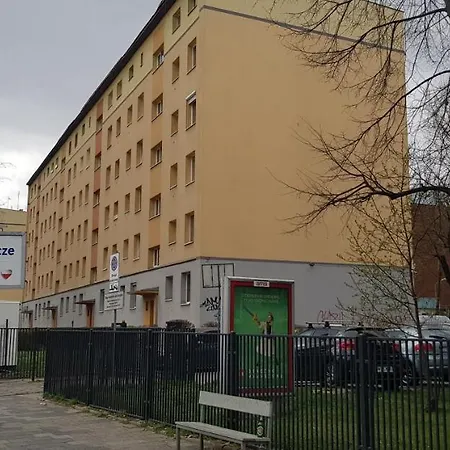 Mieszkanie Jednopokojowe, Ul Dworcowa, Centrum, Parking Gratis!!! Apartmán