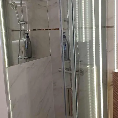 Mieszkanie Jednopokojowe, Ul Dworcowa, Centrum, Parking Gratis!!! * ורוצלב