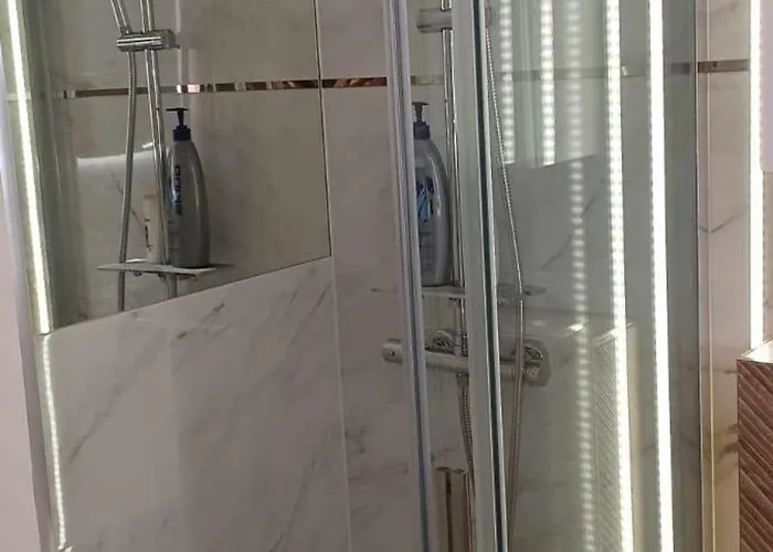 Mieszkanie Jednopokojowe, Ul Dworcowa, Centrum, Parking Gratis!!! * Wrocław